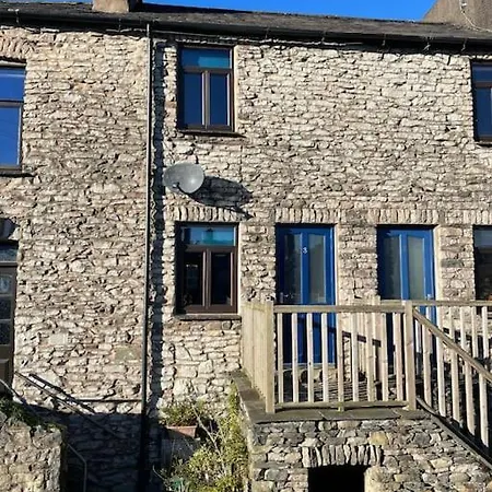 Dom wakacyjny Number Three, Yard 12