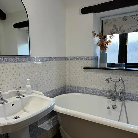 Dom wakacyjny Number Three, Yard 12 *